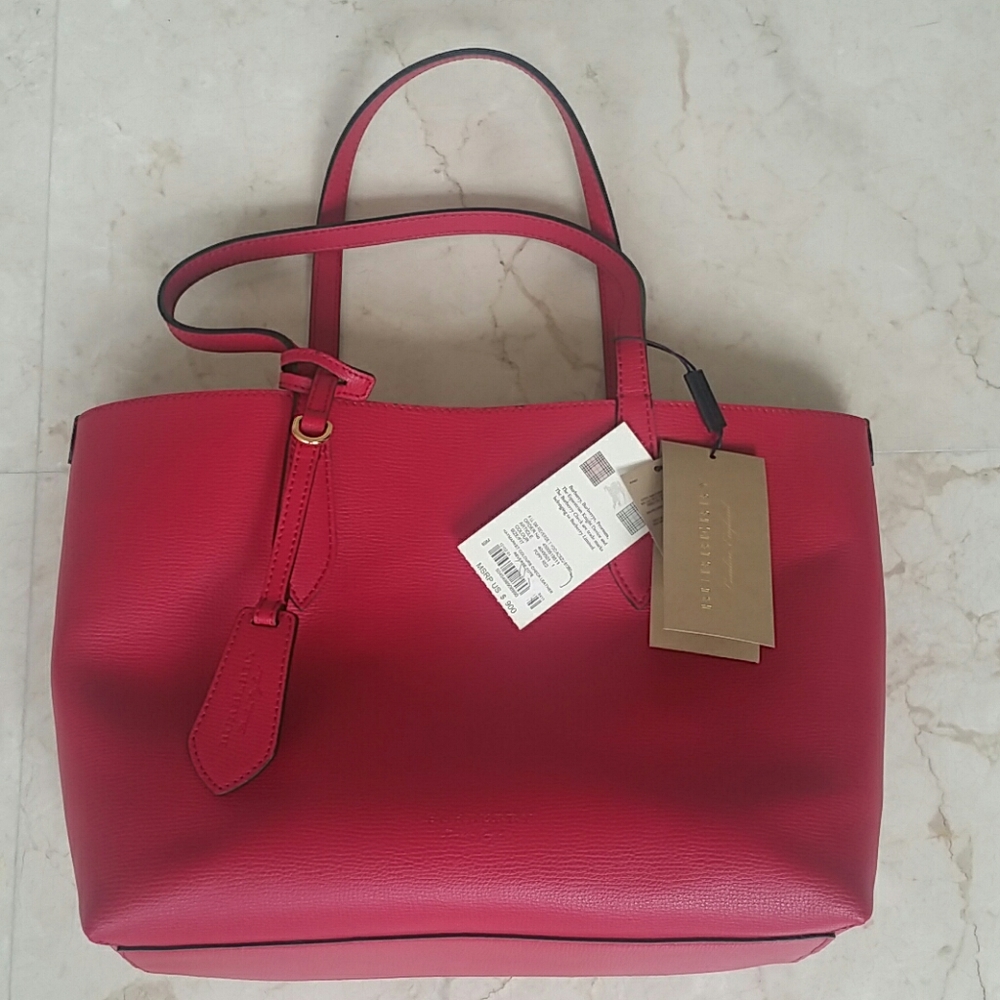 New with tags, Burberry Tote Handbag - Picture 2 of 8